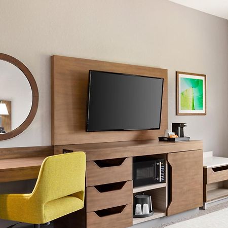 Hampton Inn & Suites Miami, Kendall, Executive Airport Country Walk Exterior photo