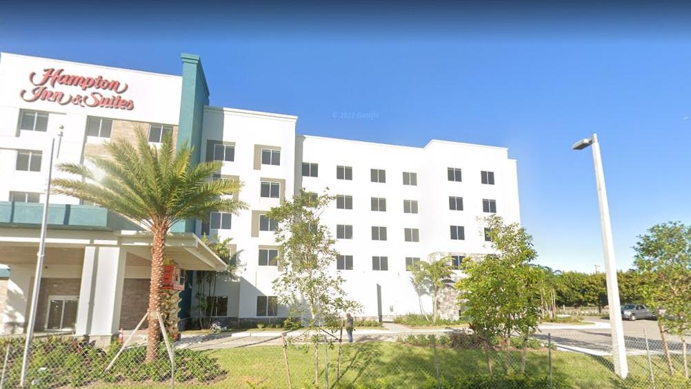 Hampton Inn & Suites Miami, Kendall, Executive Airport Country Walk Exterior photo